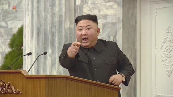 북한이 최근 새벽에 기습살포한 삐라의 정체