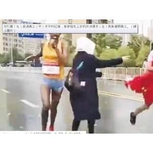 중국 선수를 1등 하지 못하게 하는 방법 