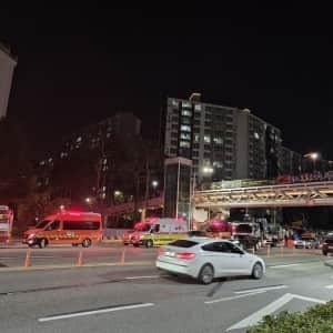 공사중이던 크레인 쓰러지면서 아파트 침 ㄷㄷㄷ