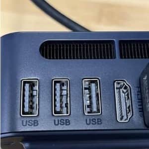 인간의 악의가 담긴 usb 배치