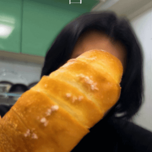 논란의 소금빵을 만들어서 원가 계산을 하는 사람