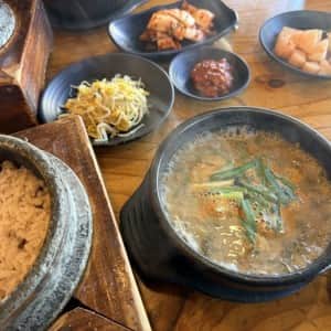 체감상 평균연령대 가장 높은 음식