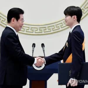 이 와중에 페이커 근황 ㄷ