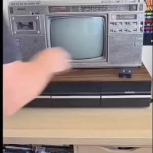 1980년대 TV에 플스5 연결해 본 결과