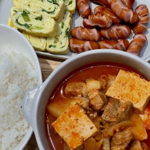 무조건 흰 밥에 먹어야하는 레전드 식단